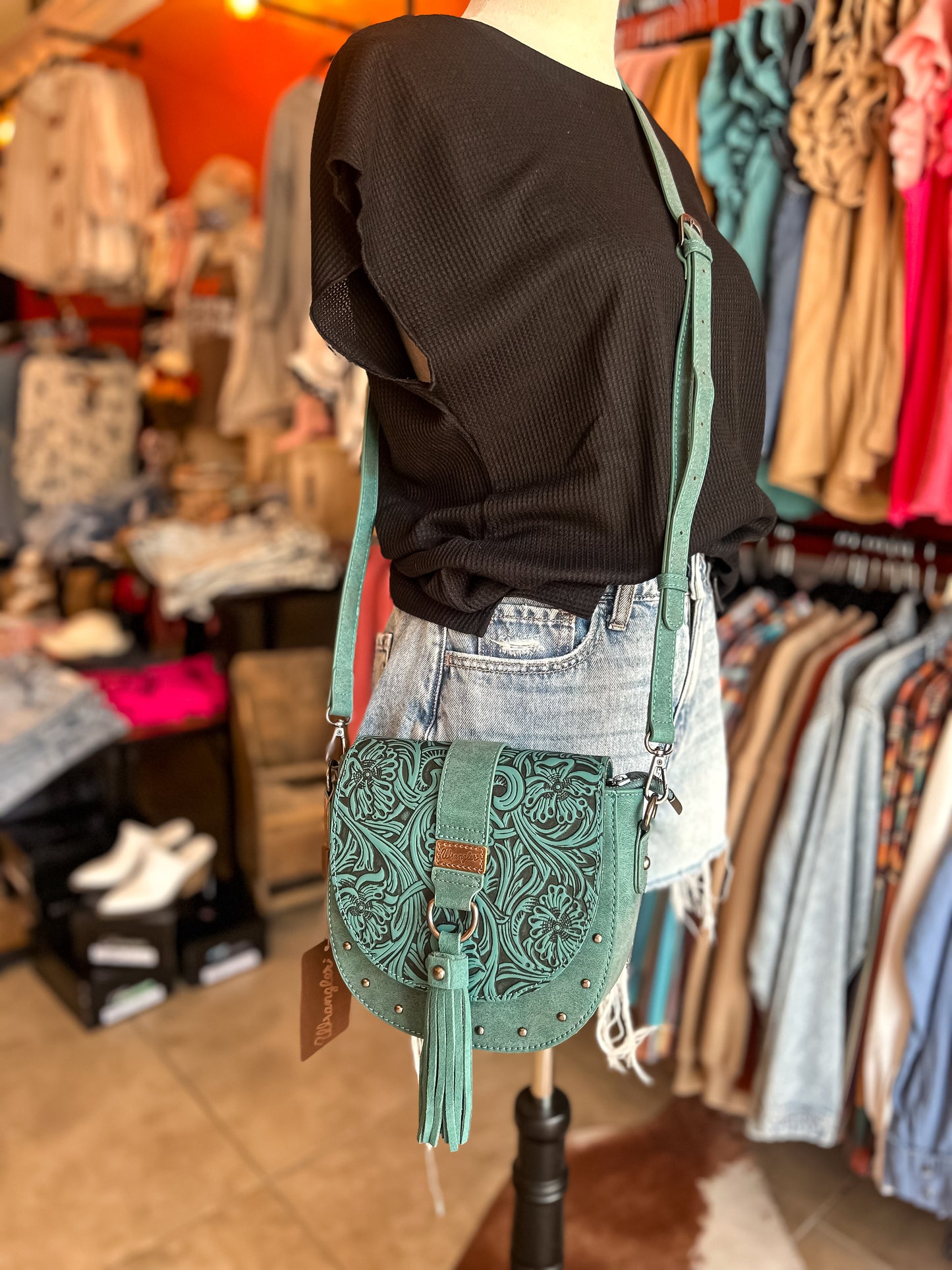 Wrangler Bray Saddle Crossbody in Teal