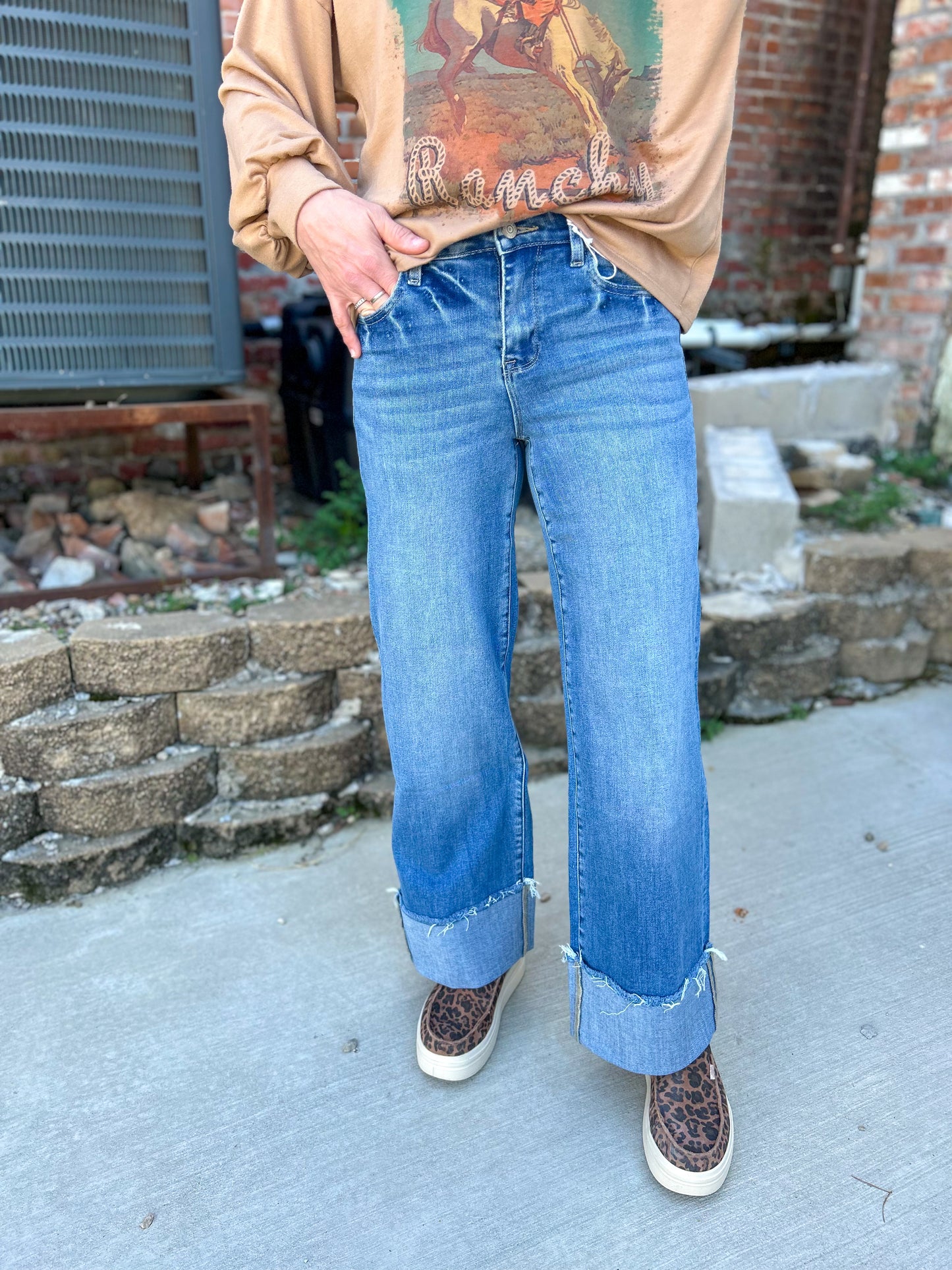 Kick Up Dust Cuffed Jean