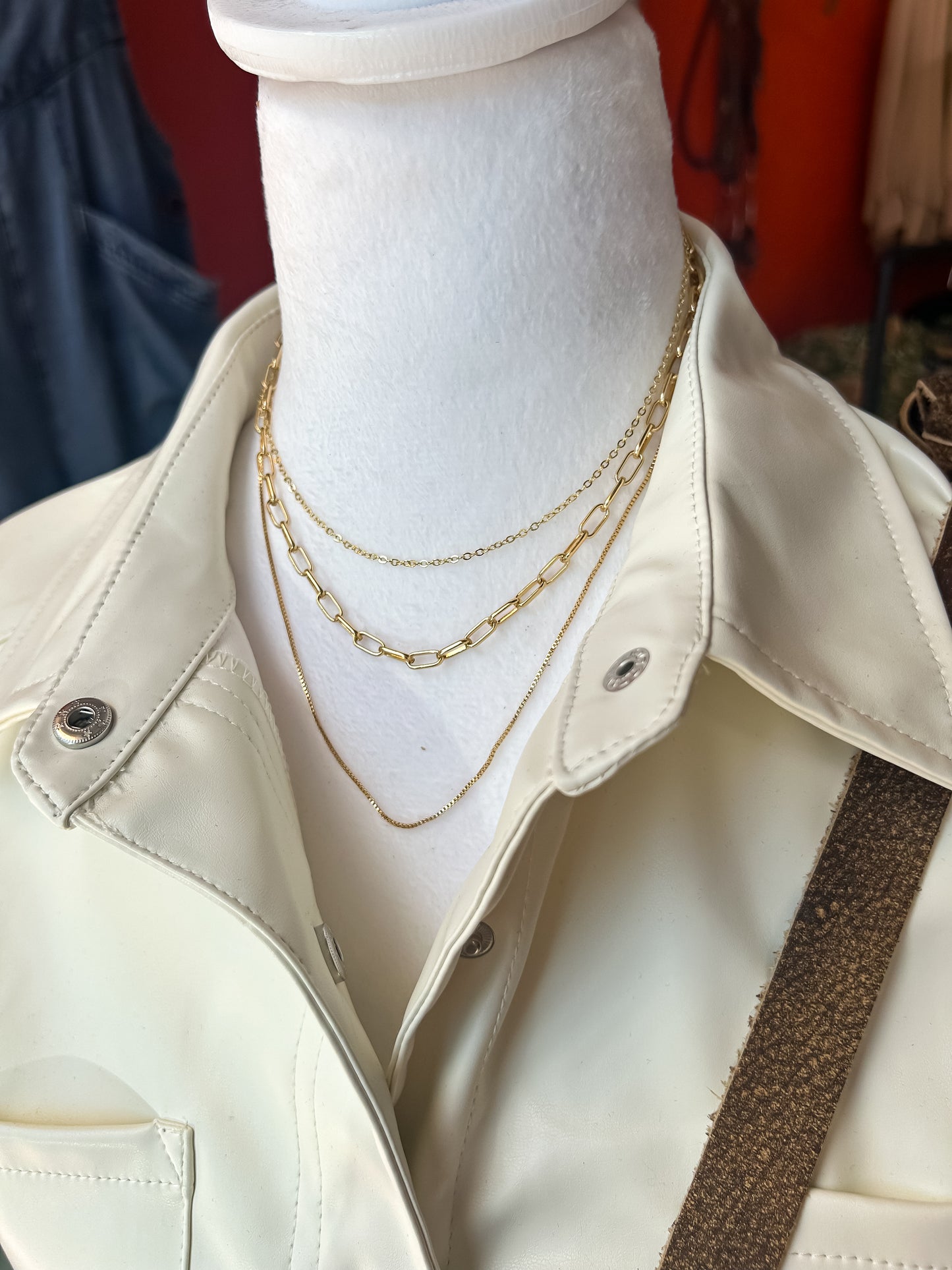 Newport Necklace in Gold