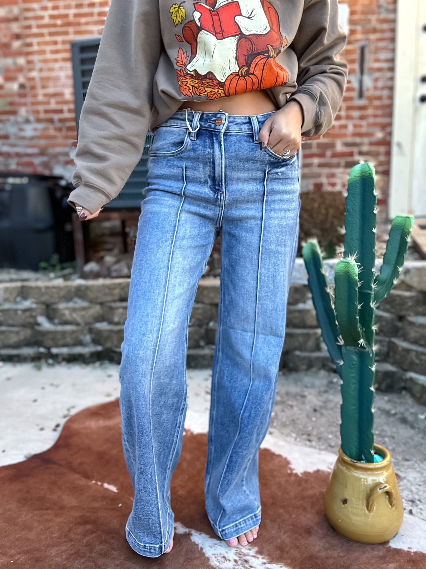 Ranch Hand Wide Leg Jean in Medium Wash