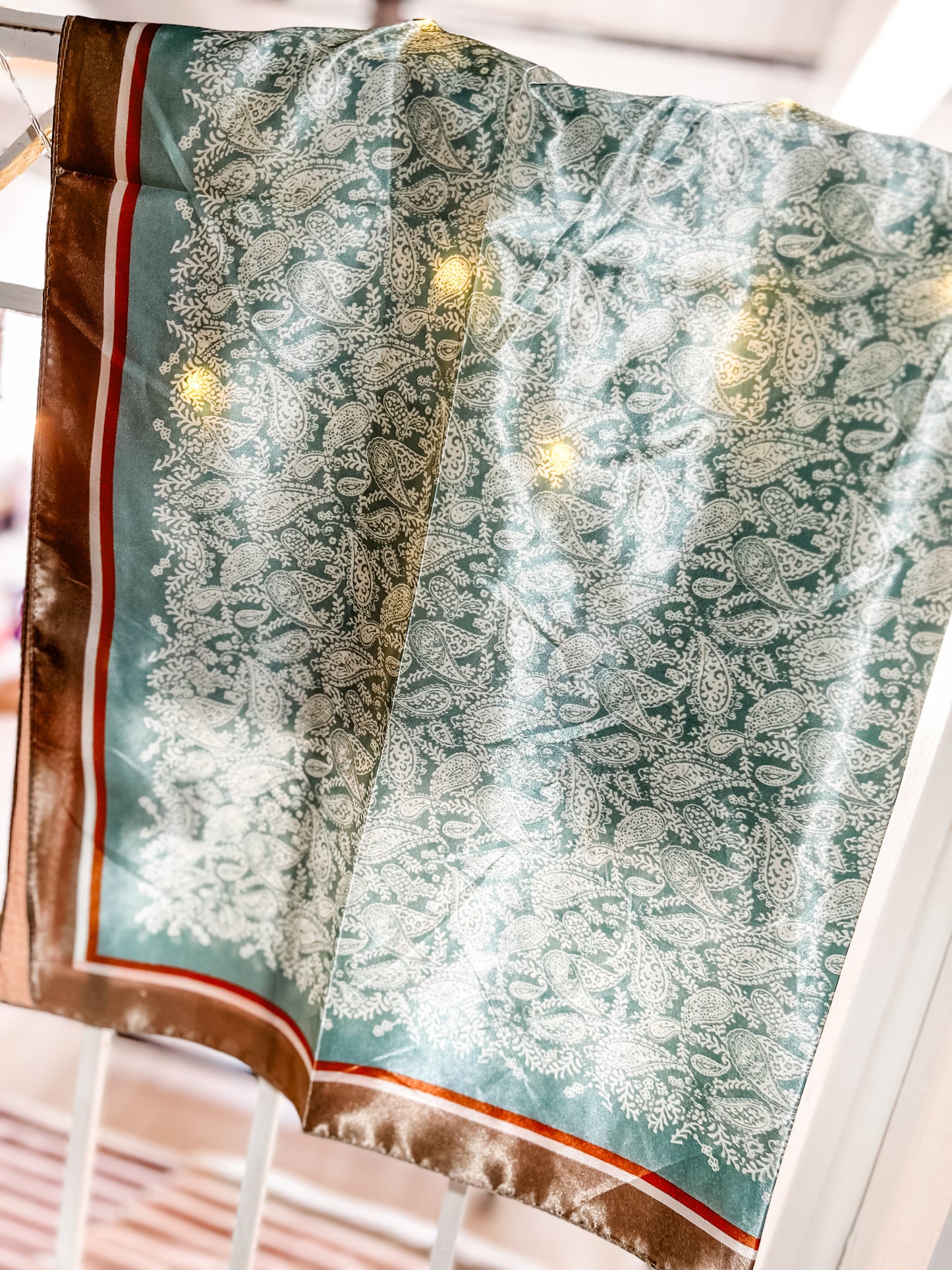 Sage Floral Wildrag