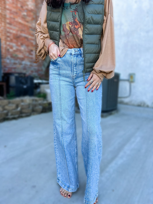 Ranch Hand Wide Leg Jean in Light Wash