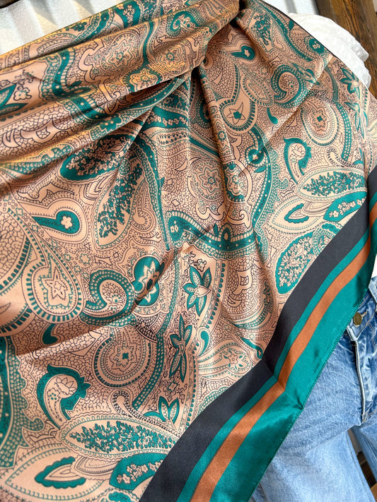 Emerald Paisley Wildrag