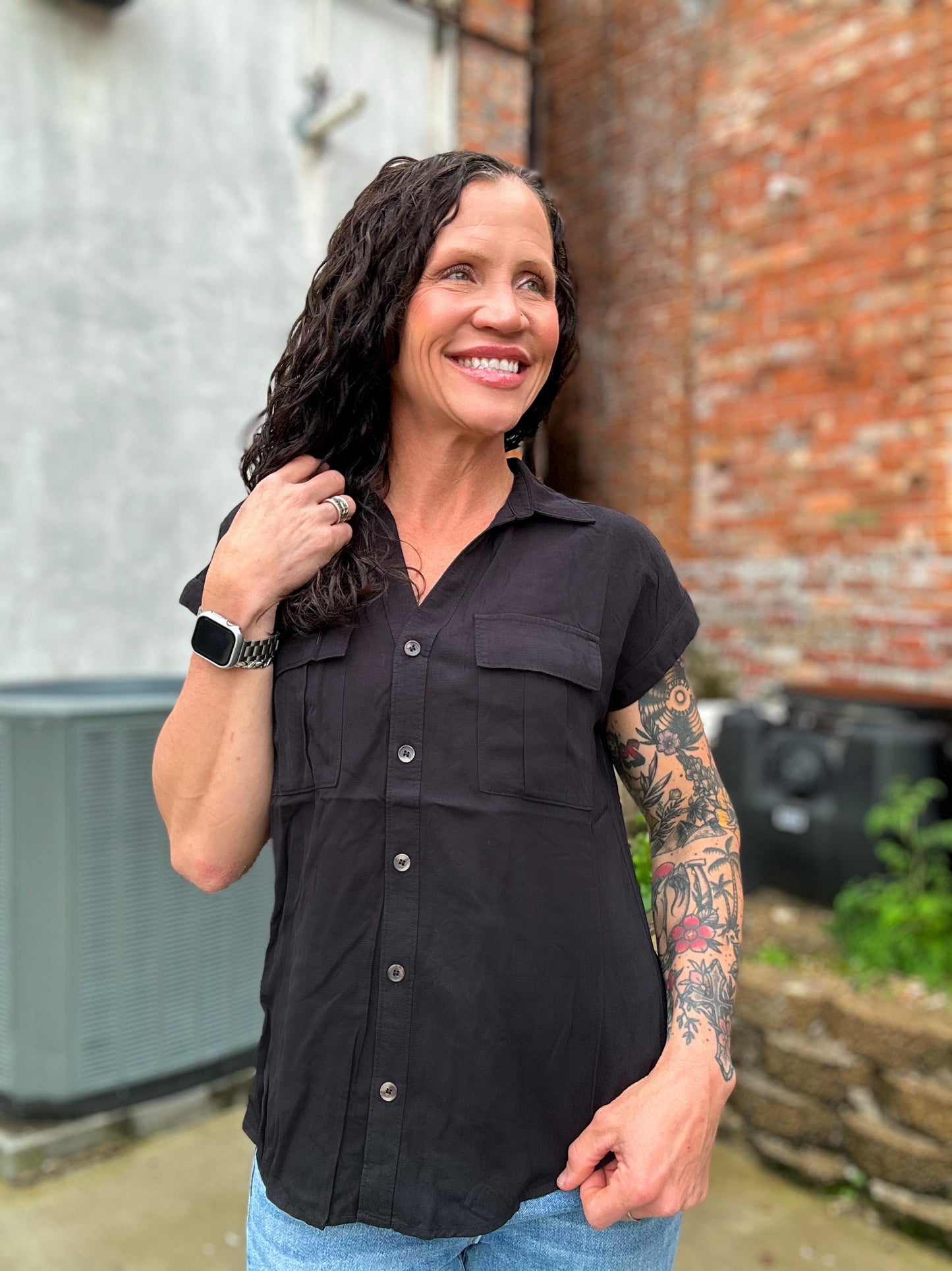 Sunday Stroll Top in Black