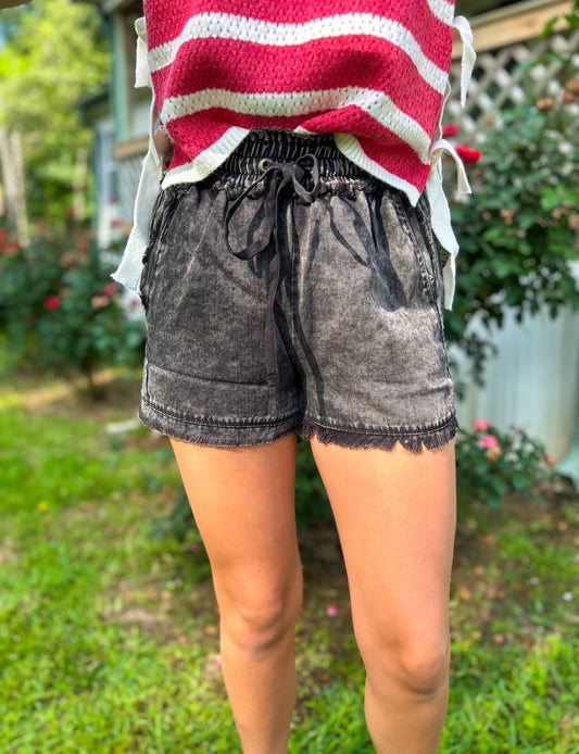 Regina Shorts in Ash Black