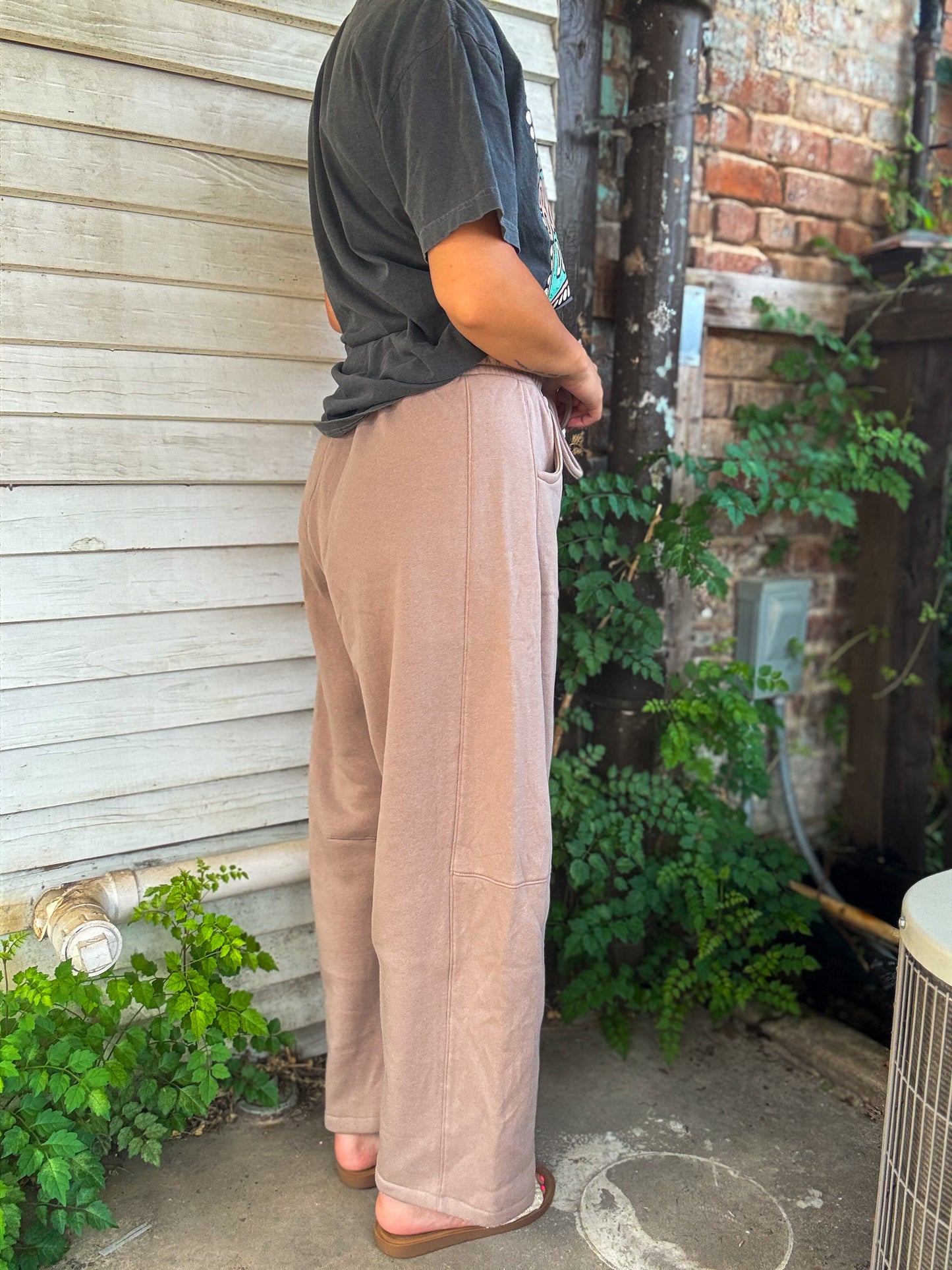 Off Duty Barrel Sweatpants