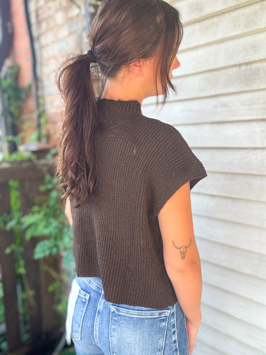 Neutral Ground Top in Dark Brown