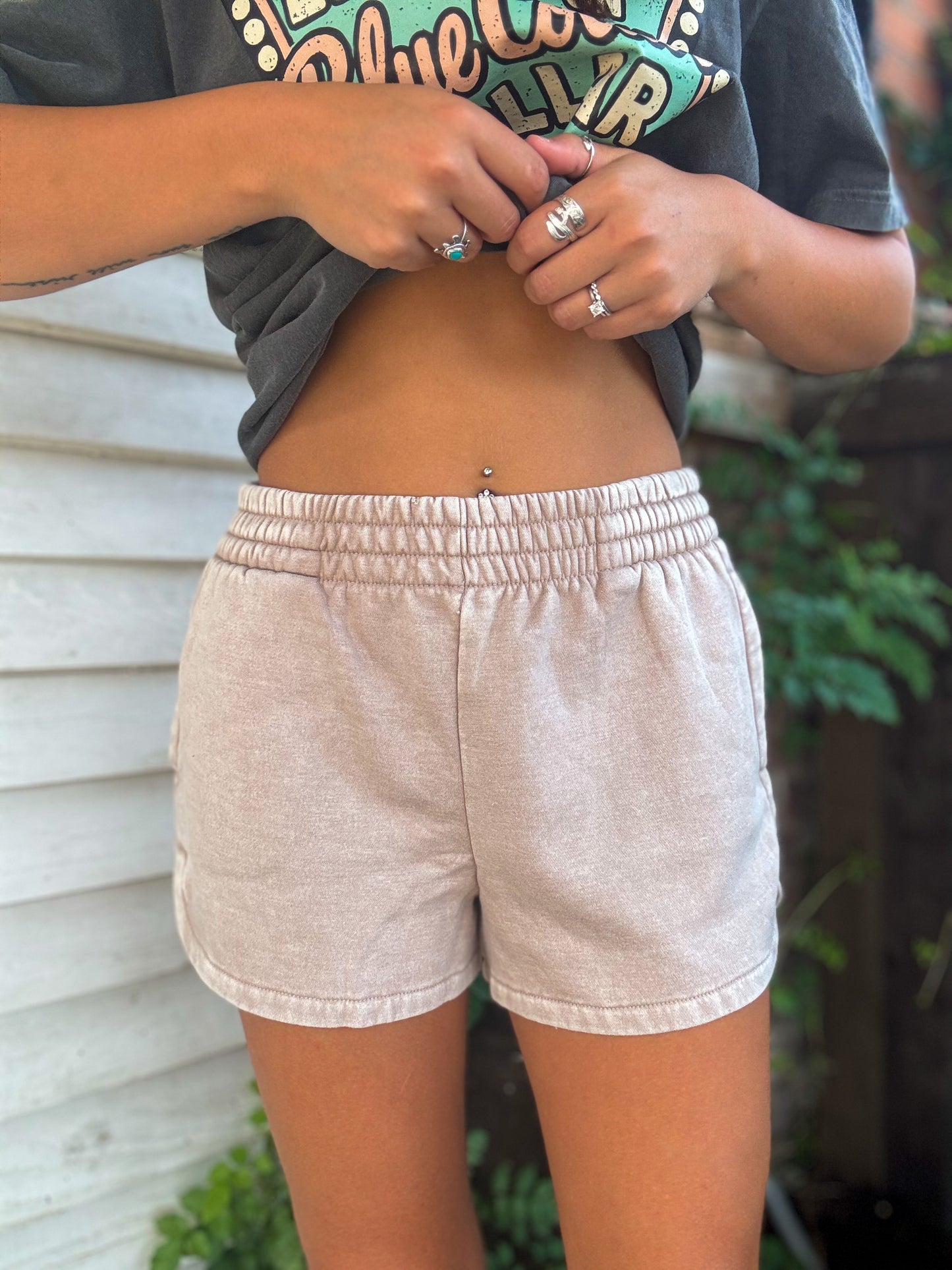 Slow Sunday Shorts in Ash Mocha