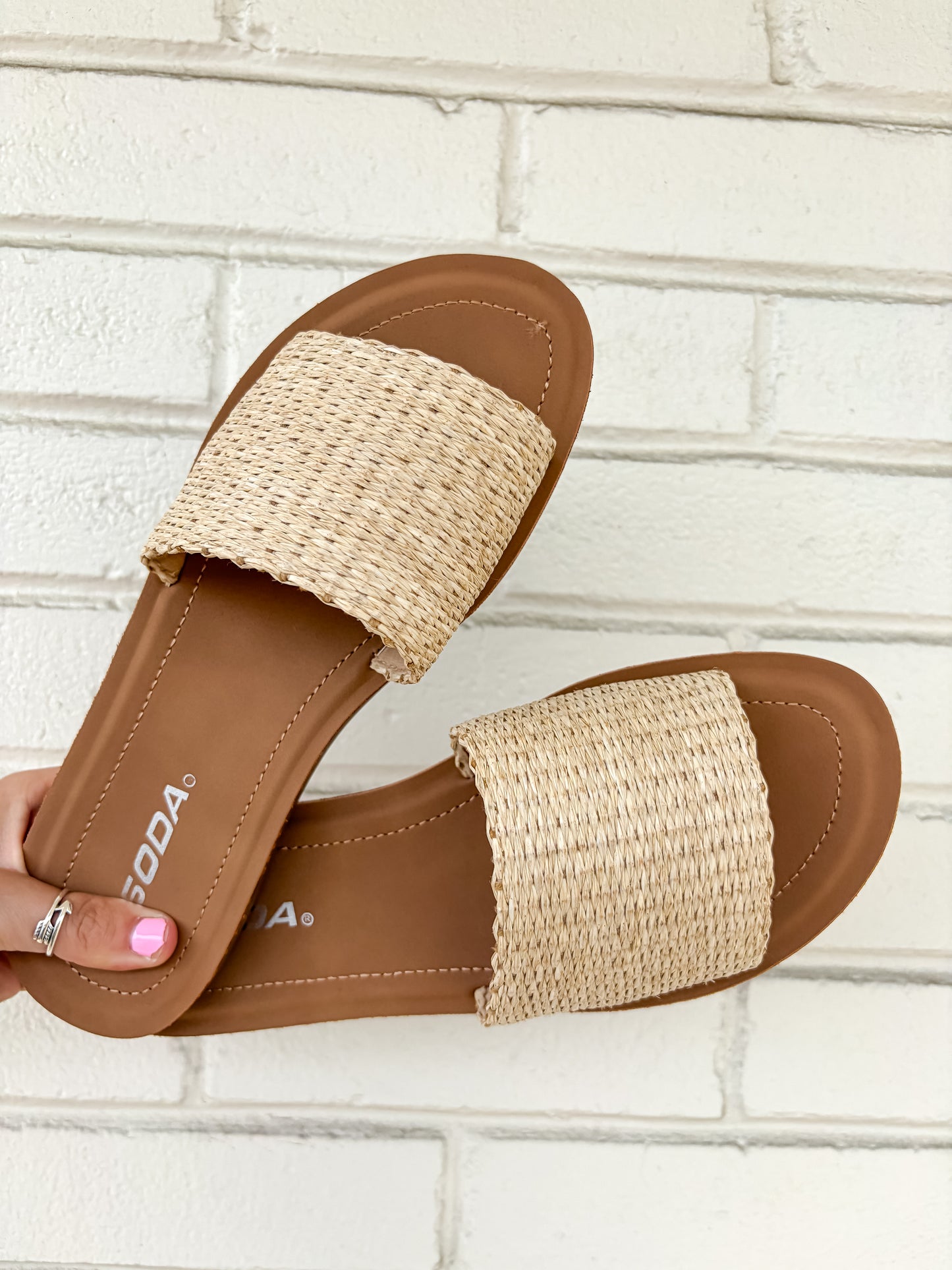 Weekend Wanderer Sandals