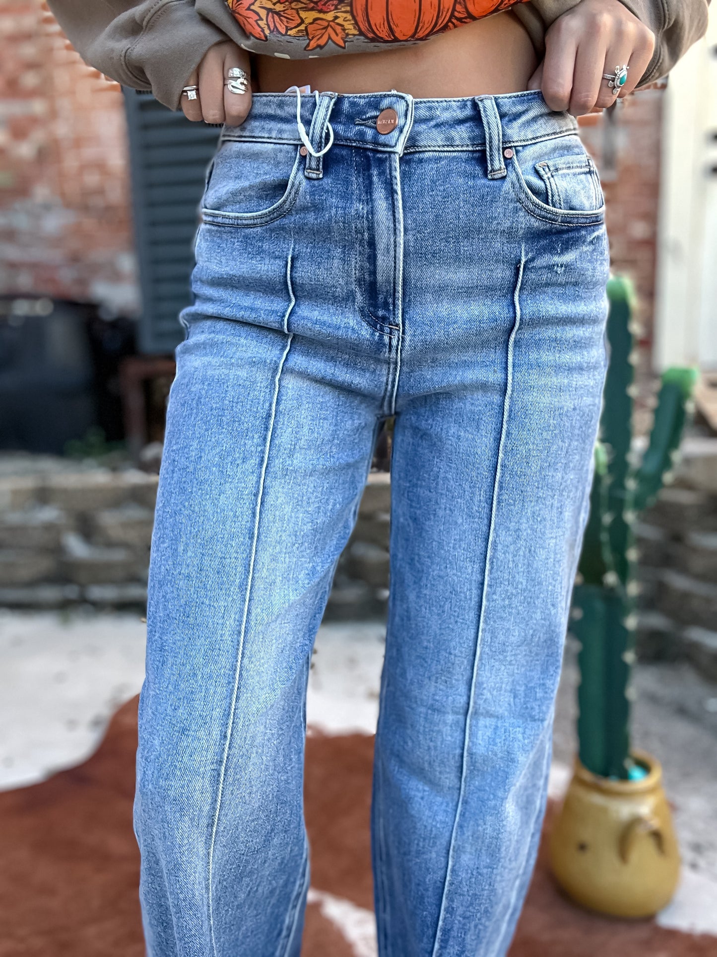 Ranch Hand Wide Leg Jean in Medium Wash